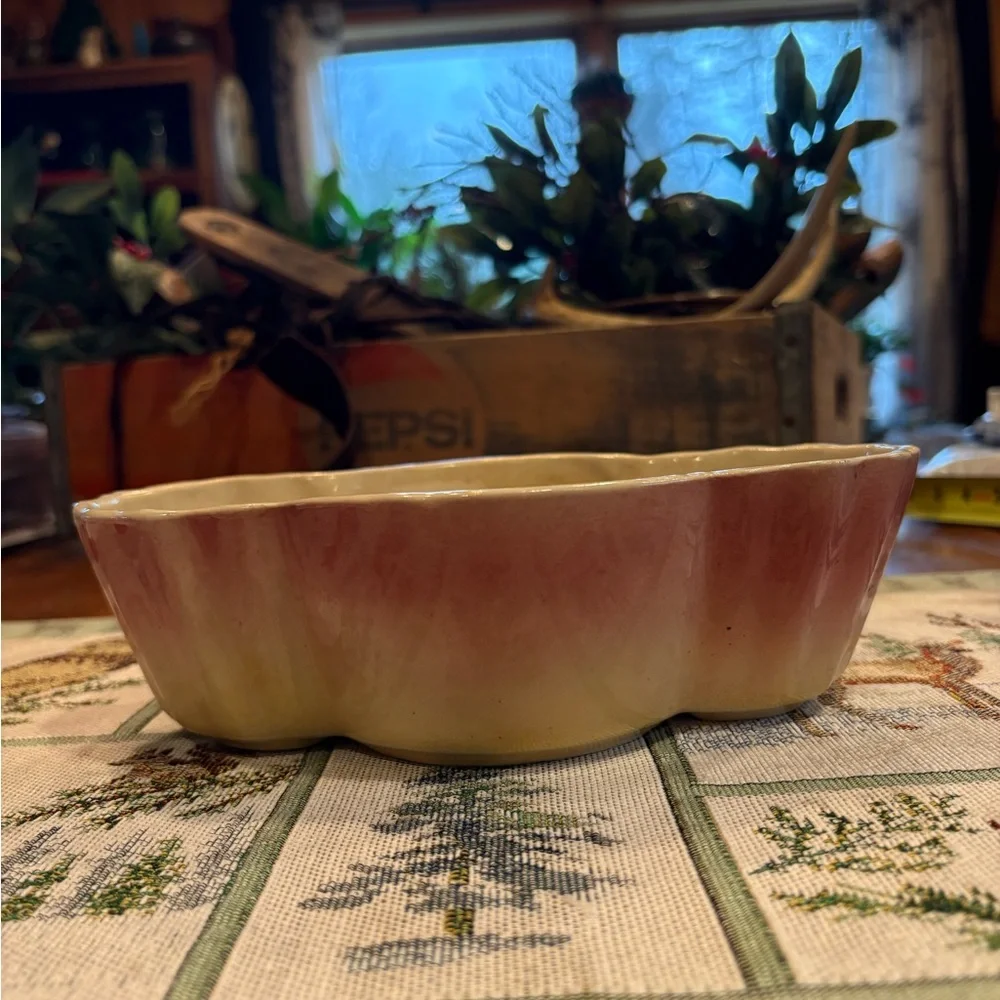 Shawnee Pottery floral planter Vintage 1940